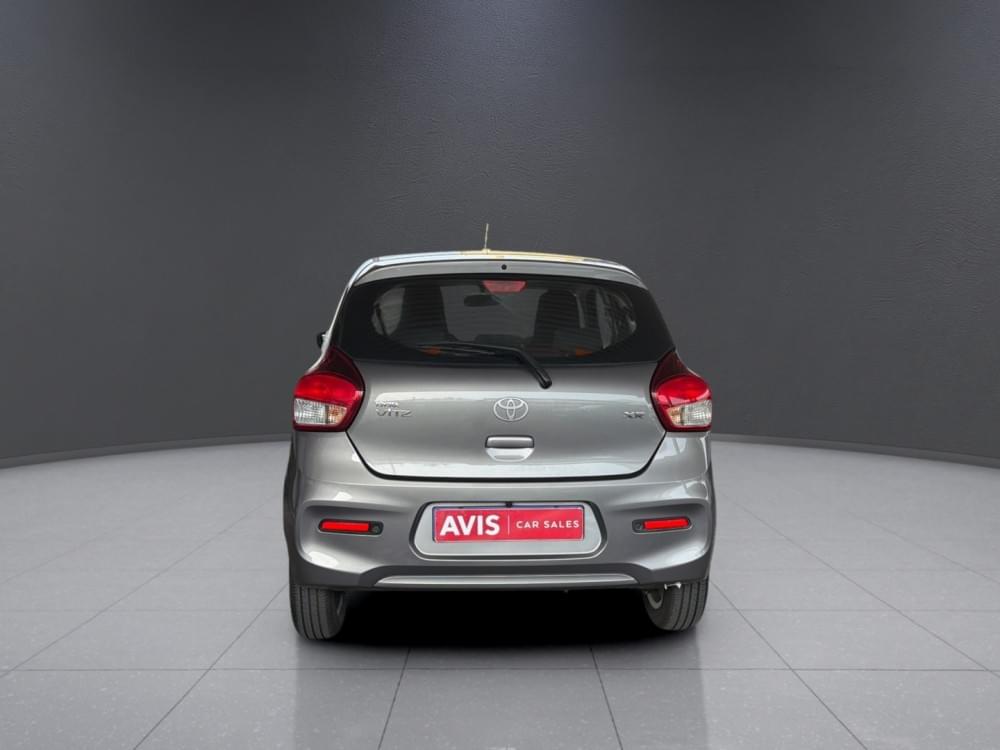 Toyota Vitz 1.0 Xr Mt