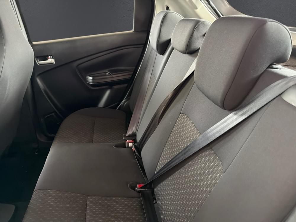 Toyota Vitz 1.0 Xr Mt