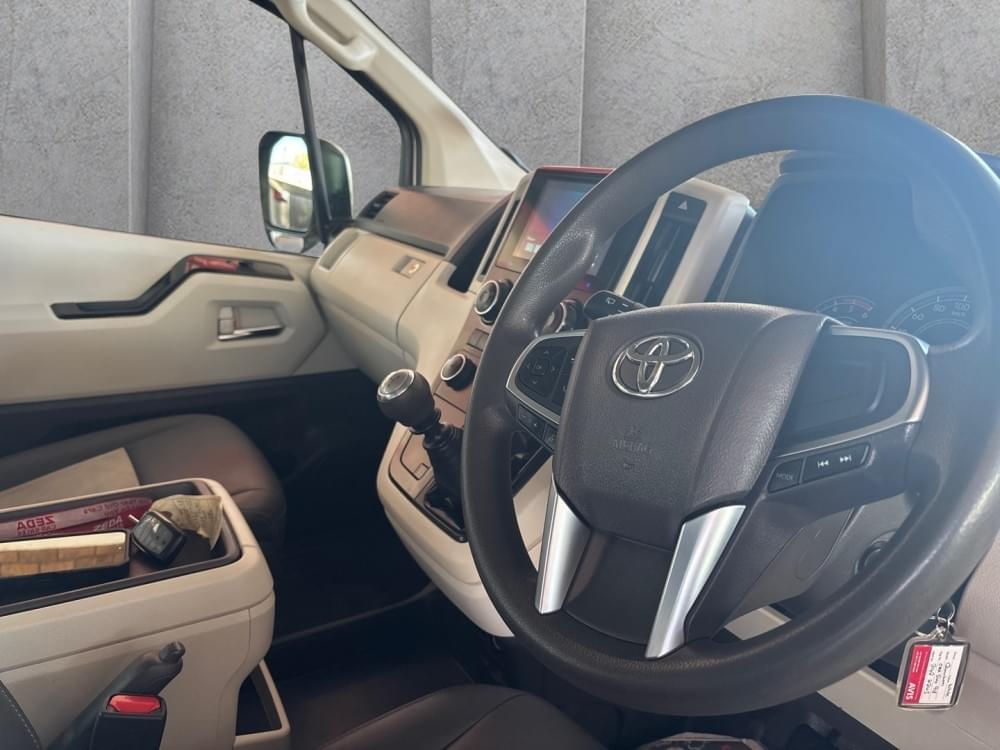 Toyota Quantum 2.8 Gl 11-Seater Lwb