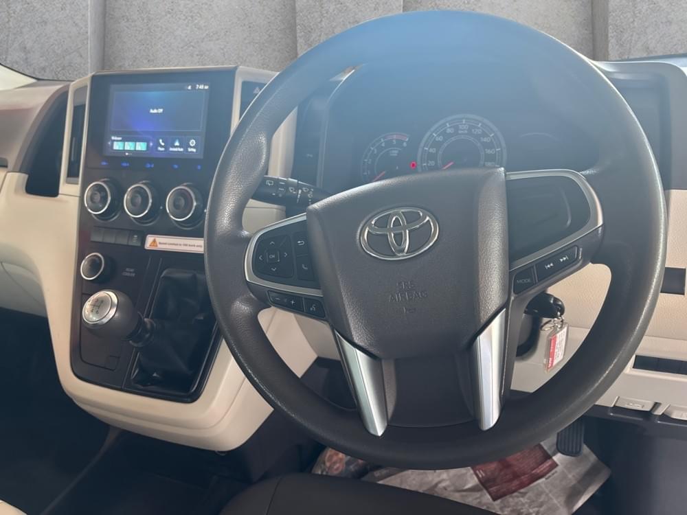 Toyota Quantum 2.8 Gl 11-Seater Lwb