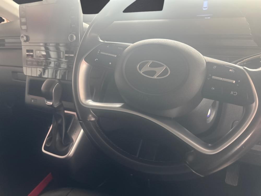 Hyundai Staria 2.2D Executive 9 Seater At
