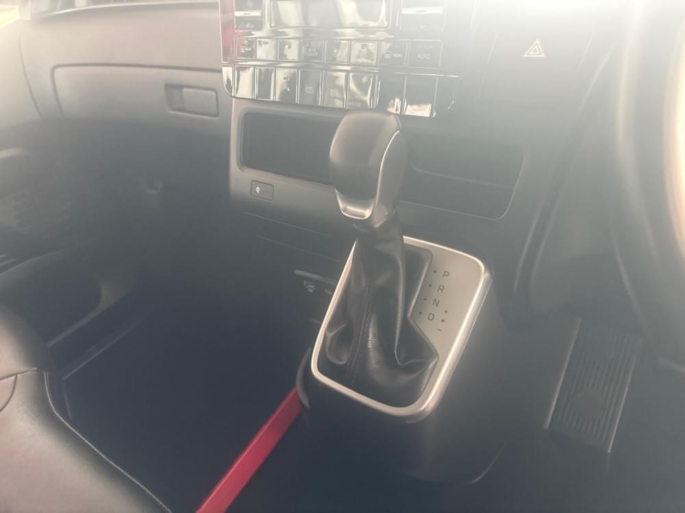 Hyundai Staria 2.2D Executive 9 Seater At