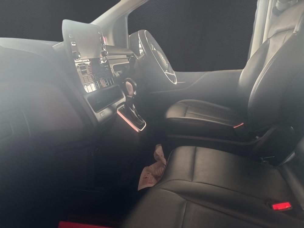 Hyundai N/A 2.2D Executive 9 Seater At