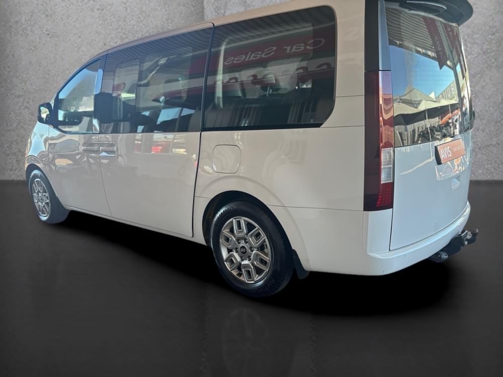 Hyundai Staria 2.2D Executive 9 Seater At