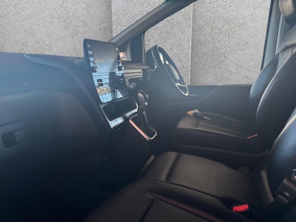 Hyundai Staria 2.2D Executive 9 Seater At