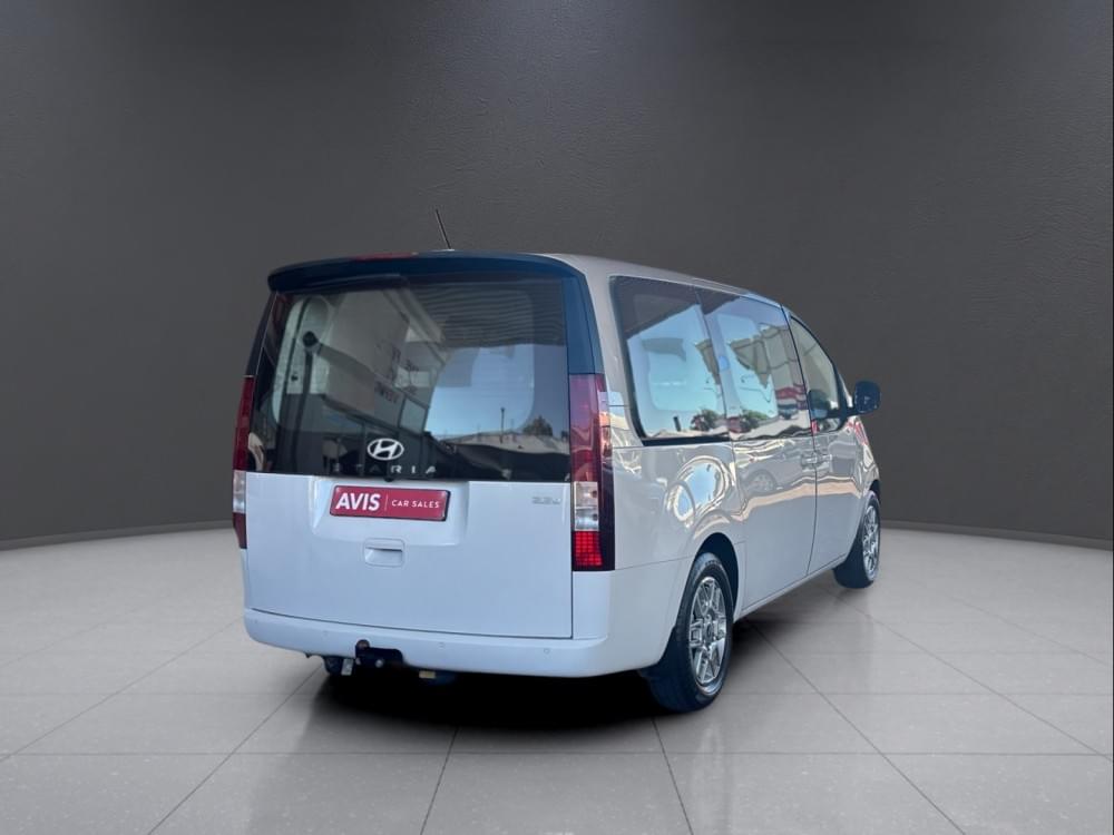 Hyundai Staria 2.2D Executive 9 Seater At