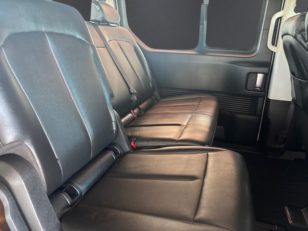 Hyundai Staria 2.2D Executive 9 Seater At