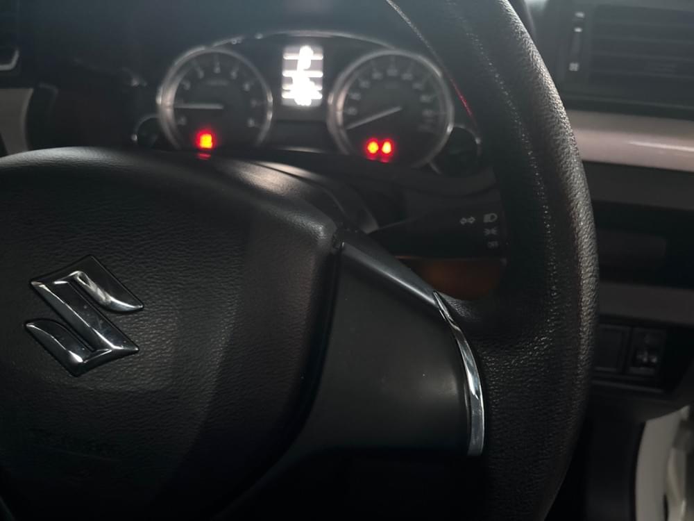 Suzuki N/A 1.5 Gl At