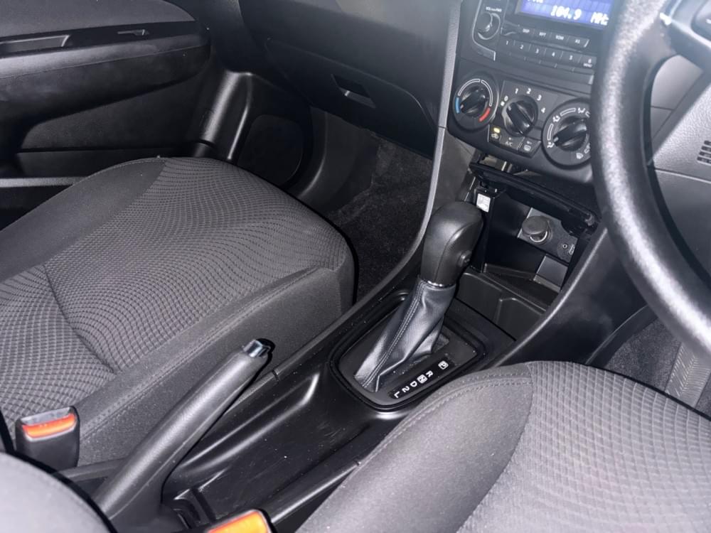 Suzuki N/A 1.5 Gl At