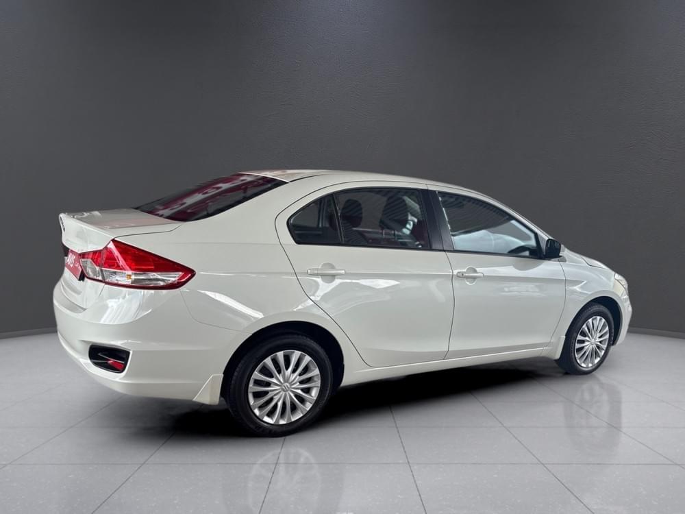 Suzuki N/A 1.5 Gl At