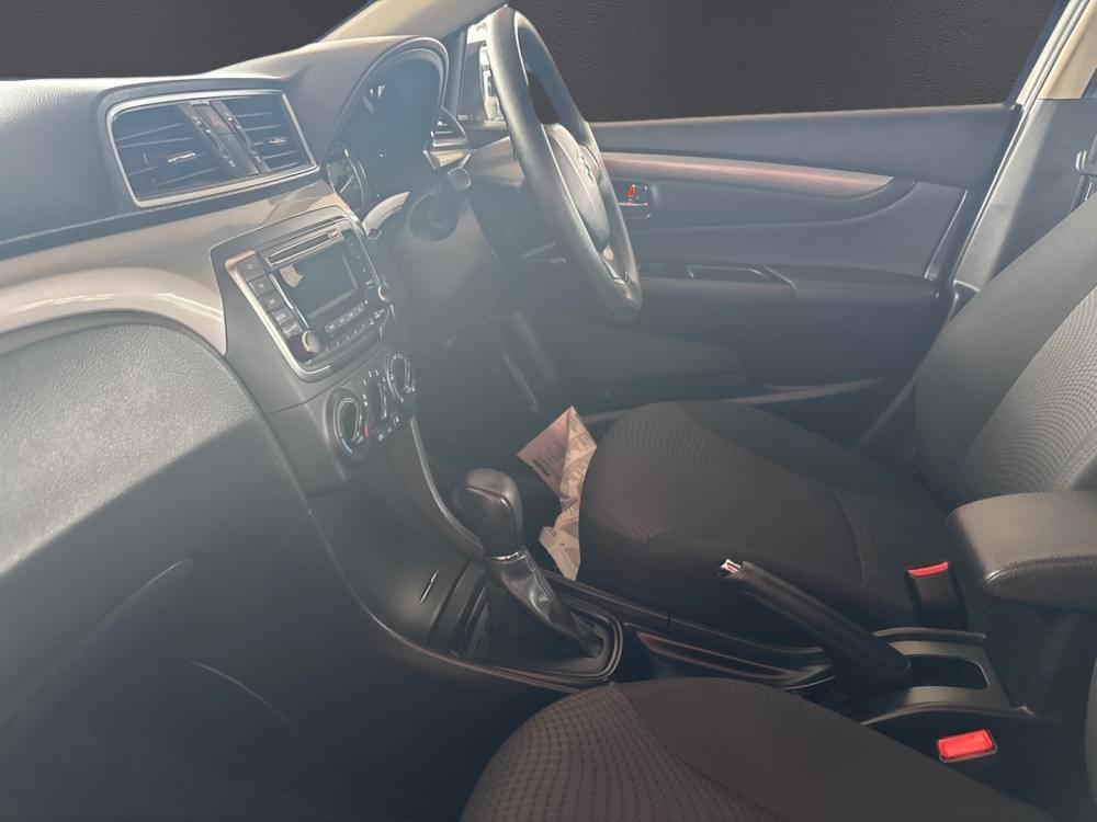 Suzuki N/A 1.5 Gl At