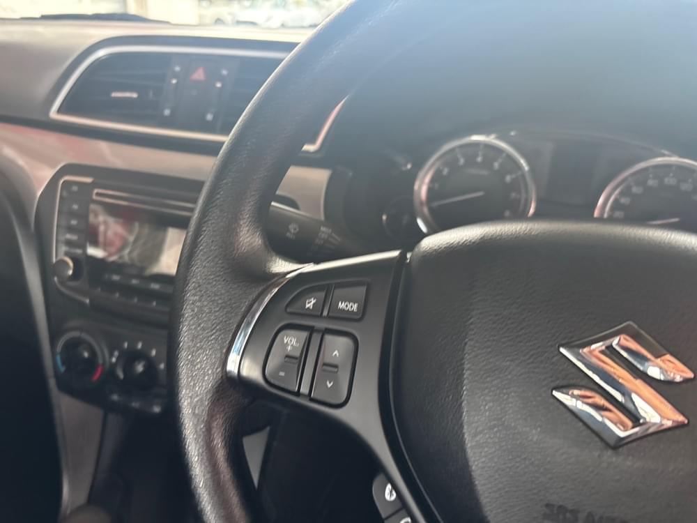 Suzuki N/A 1.5 Gl At