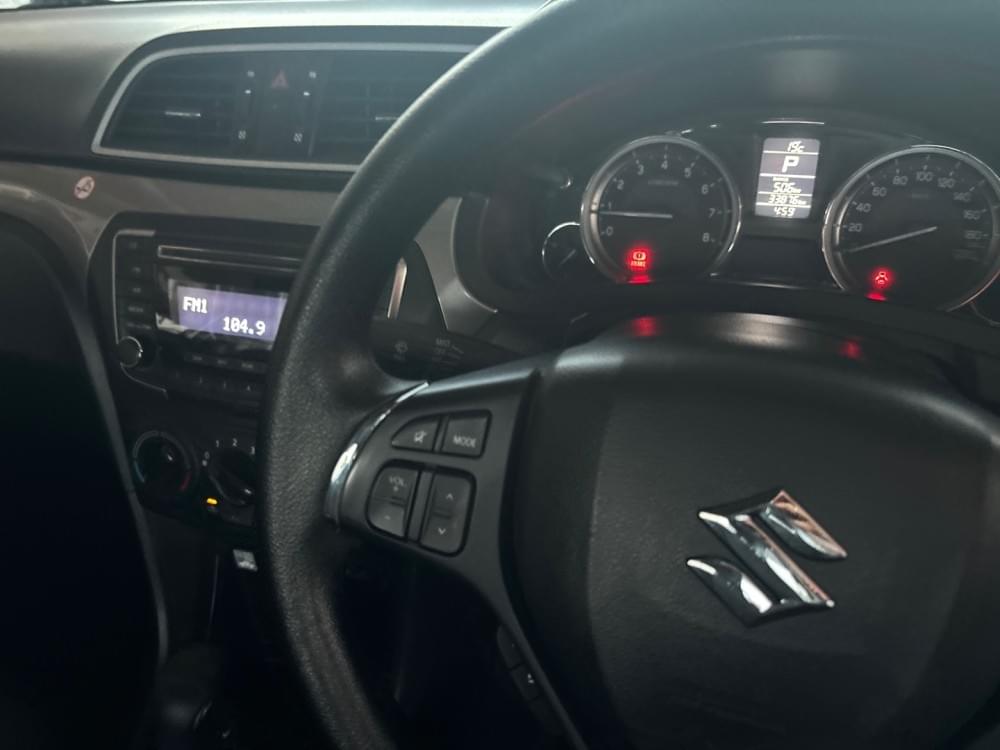 Suzuki N/A 1.5 Gl At