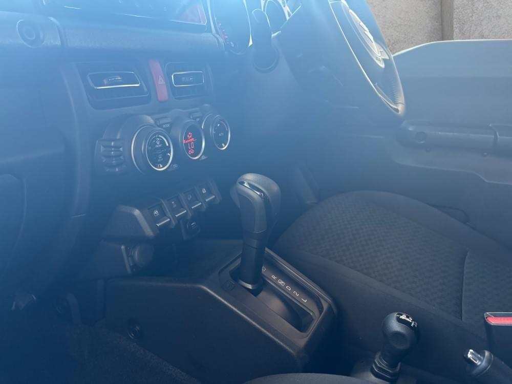 Suzuki Jimny 1.5 Glx At