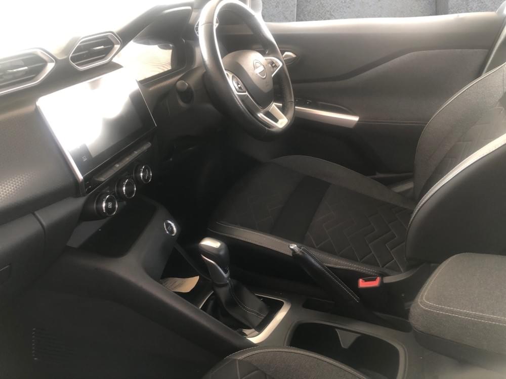 Nissan Magnite 1.0 Acenta Plus Cvt Oled