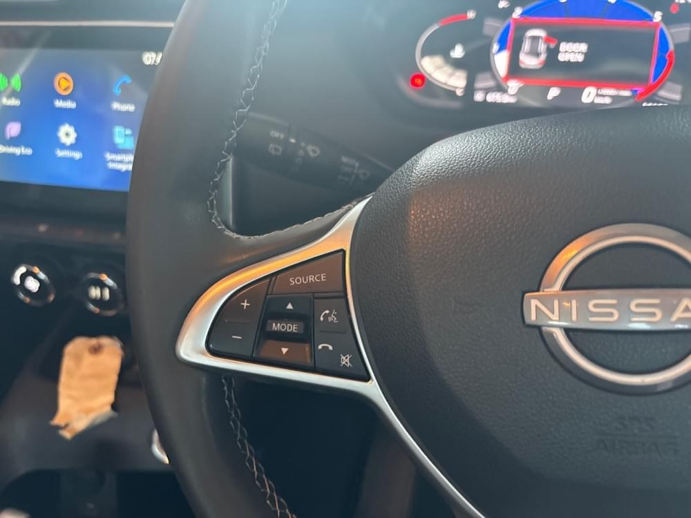 Nissan Magnite 1.0 Acenta Plus Cvt Oled