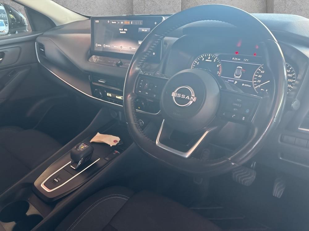 Nissan Qashqai 1.3T Acenta Xtronic 2-Tone