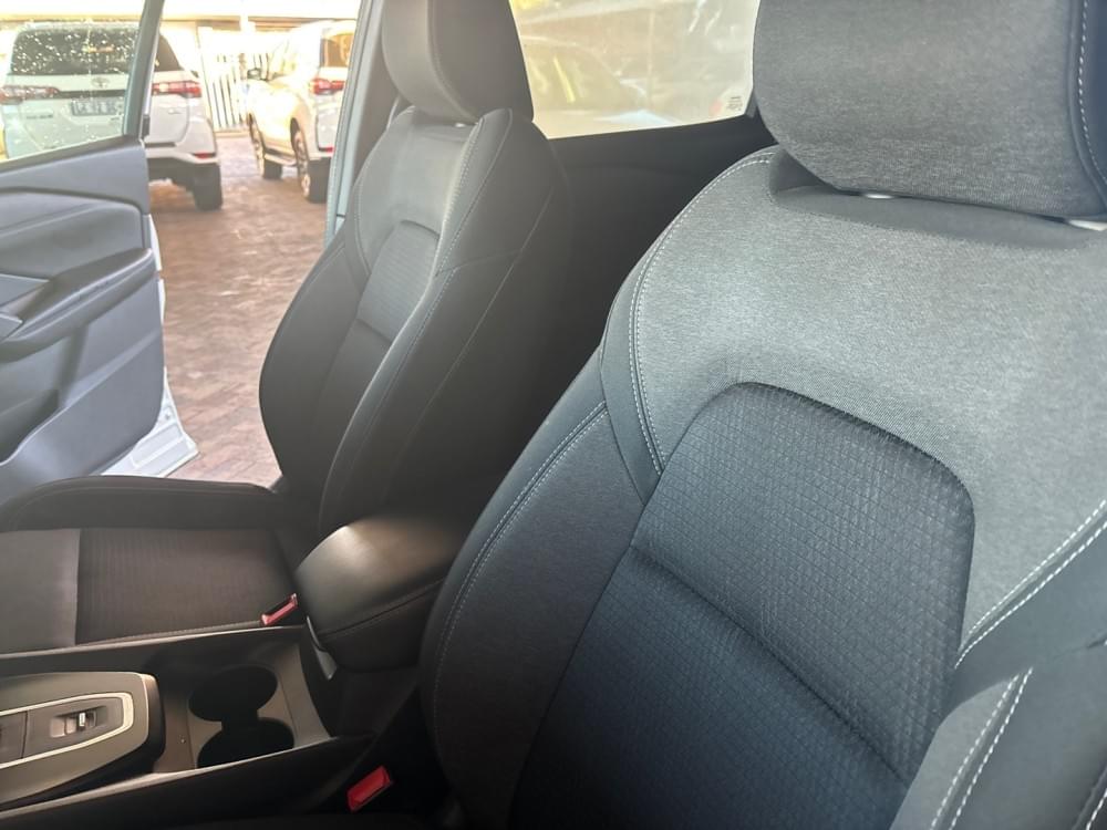 Nissan Qashqai 1.3T Acenta Xtronic 2-Tone
