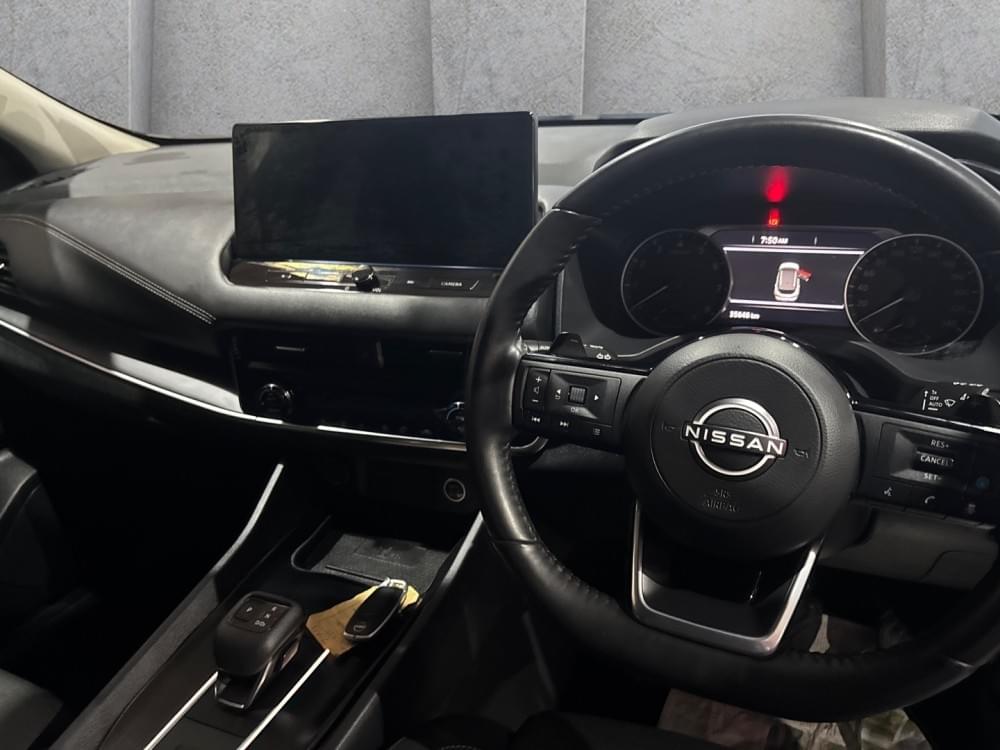 Nissan Qashqai 1.3T Acenta Xtronic 2-Tone