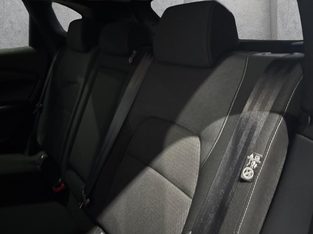 Nissan Qashqai 1.3T Acenta Xtronic 2-Tone
