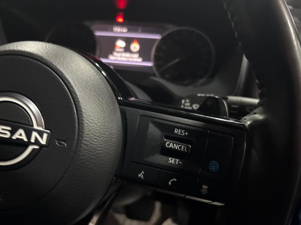 Nissan Qashqai 1.3T Acenta Xtronic 2-Tone