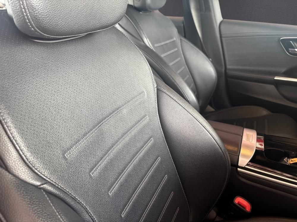 Mercedes Benz C-Class Sedan 200