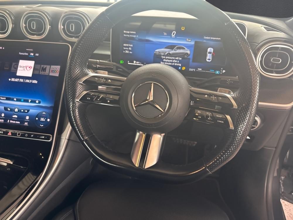 Mercedes Benz C-Class Sedan 200