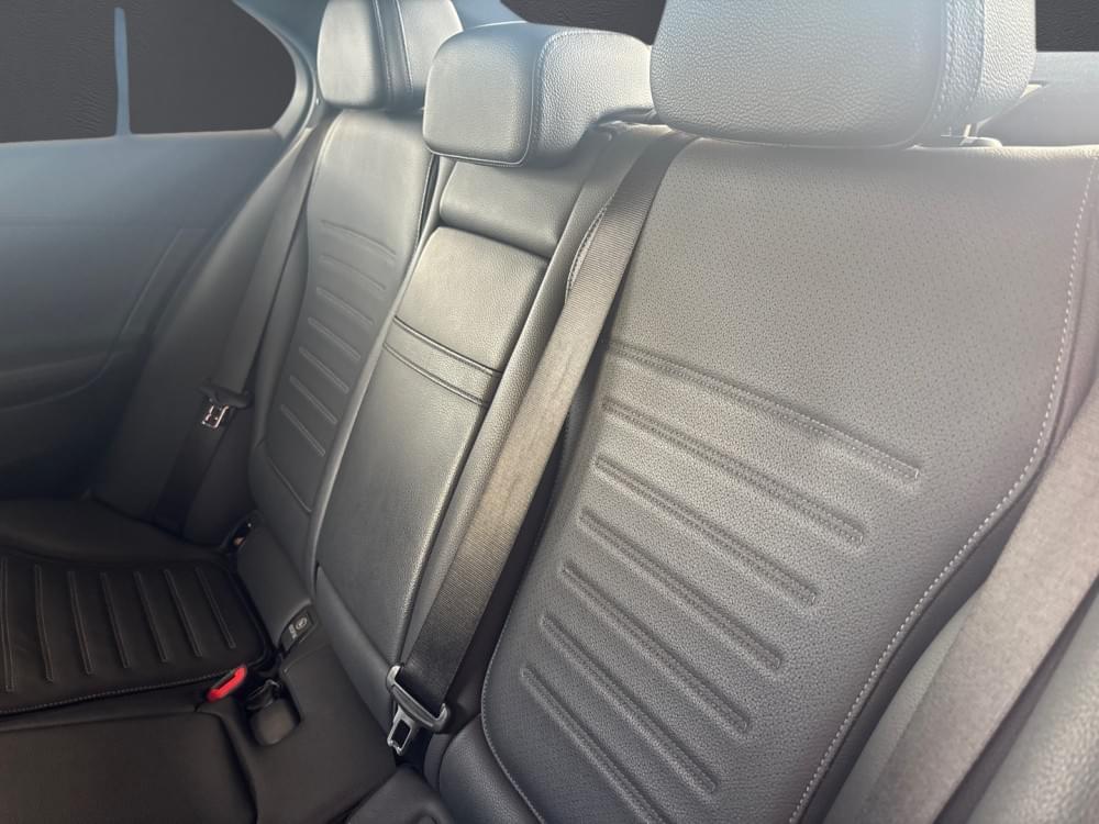 Mercedes Benz C-Class Sedan 200