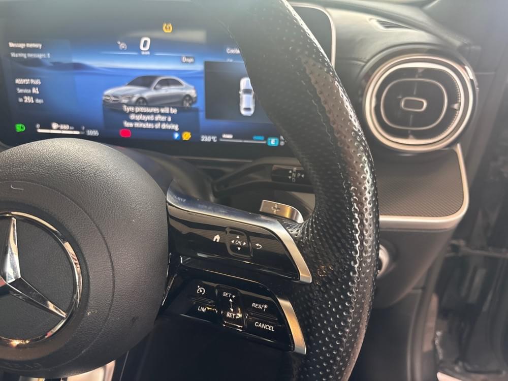 Mercedes Benz C-Class Sedan 200