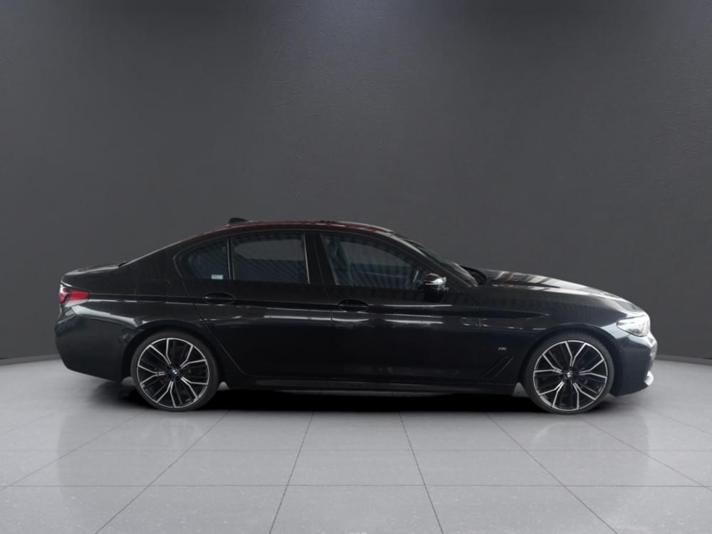 Bmw 5 Series Sedan 520D M Sport Steptronic