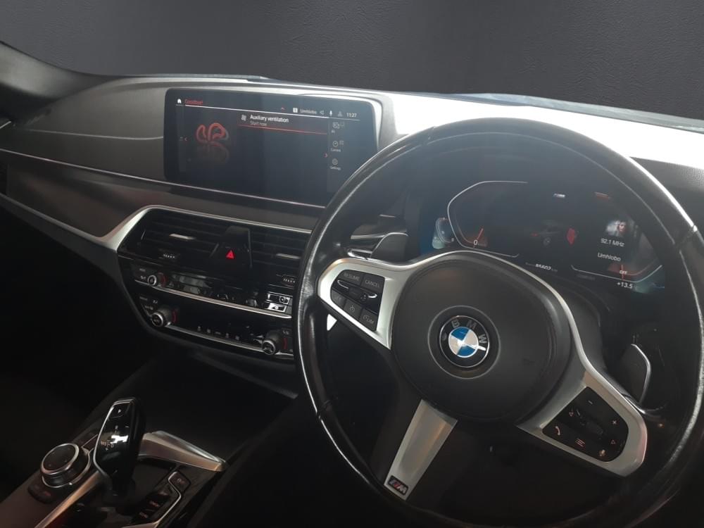 Bmw 5 Series Sedan 520D M Sport Steptronic