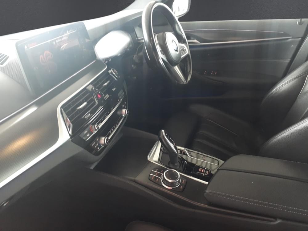 Bmw 5 Series Sedan 520D M Sport Steptronic