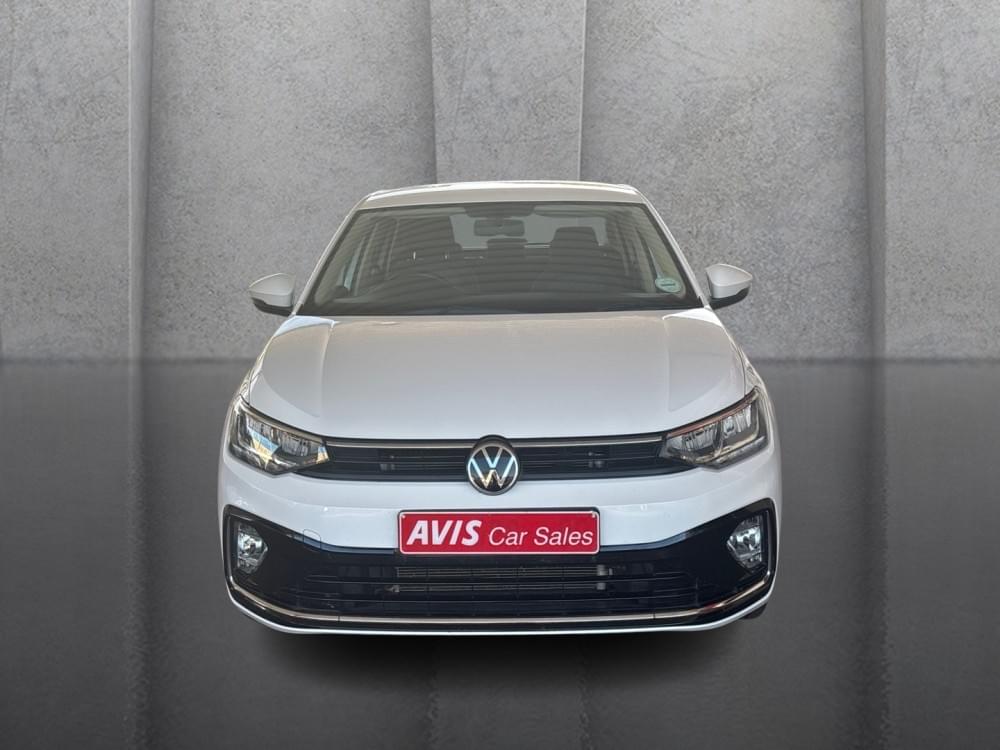 Volkswagen Polo Sedan 1.6 Life Tiptronic