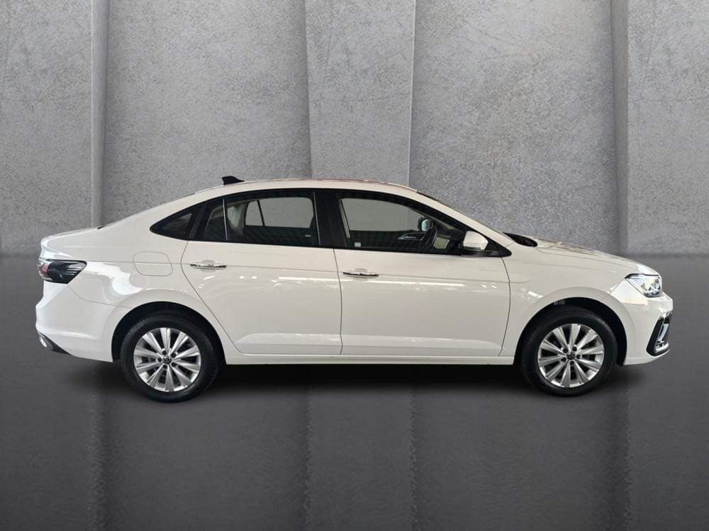 Volkswagen Polo Sedan 1.6 Life Tiptronic