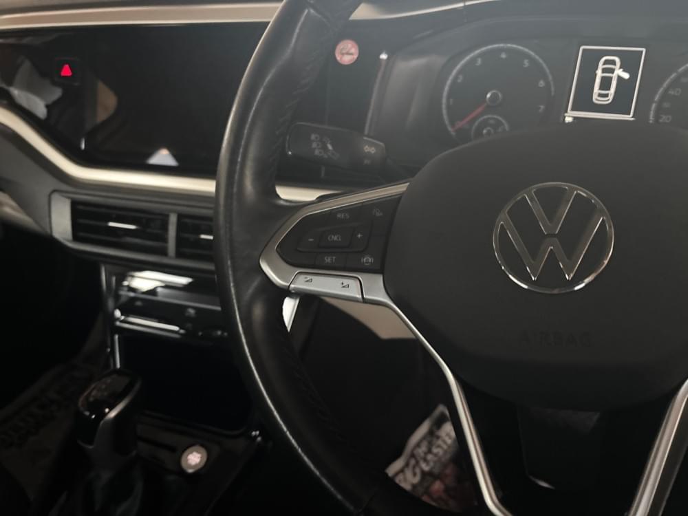 Volkswagen Polo Sedan 1.6 Life Tiptronic
