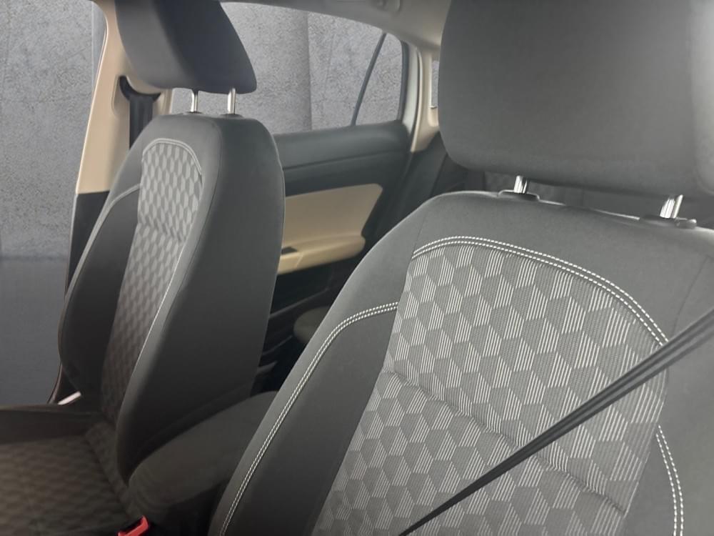 Volkswagen Polo Sedan 1.6 Life Tiptronic