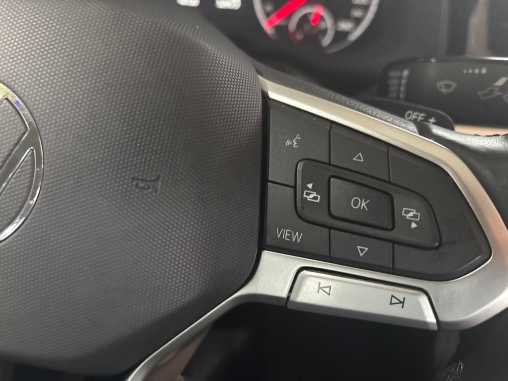 Volkswagen Polo Sedan 1.6 Life Tiptronic