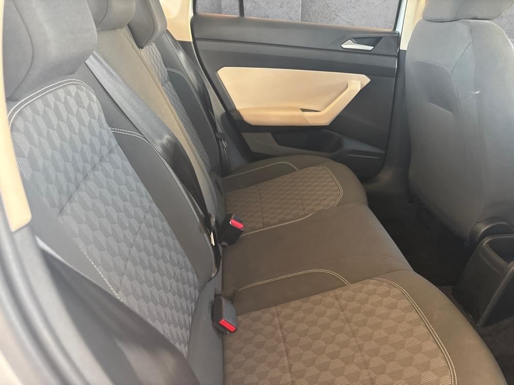 Volkswagen Polo Sedan 1.6 Base