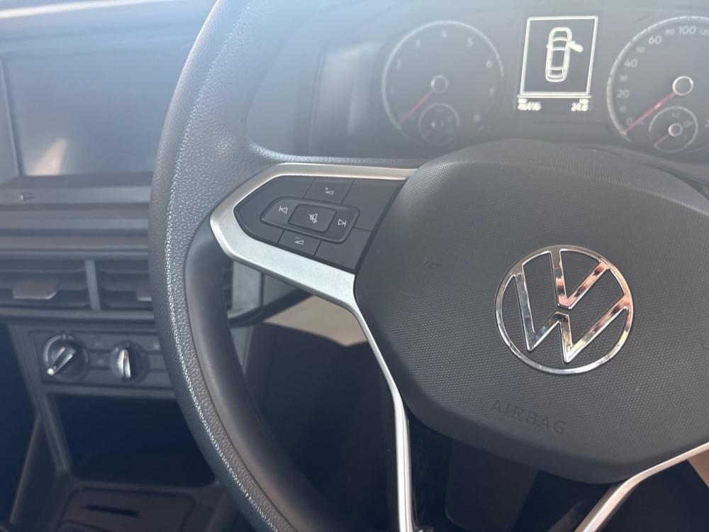 Volkswagen Polo Sedan 1.6 Base