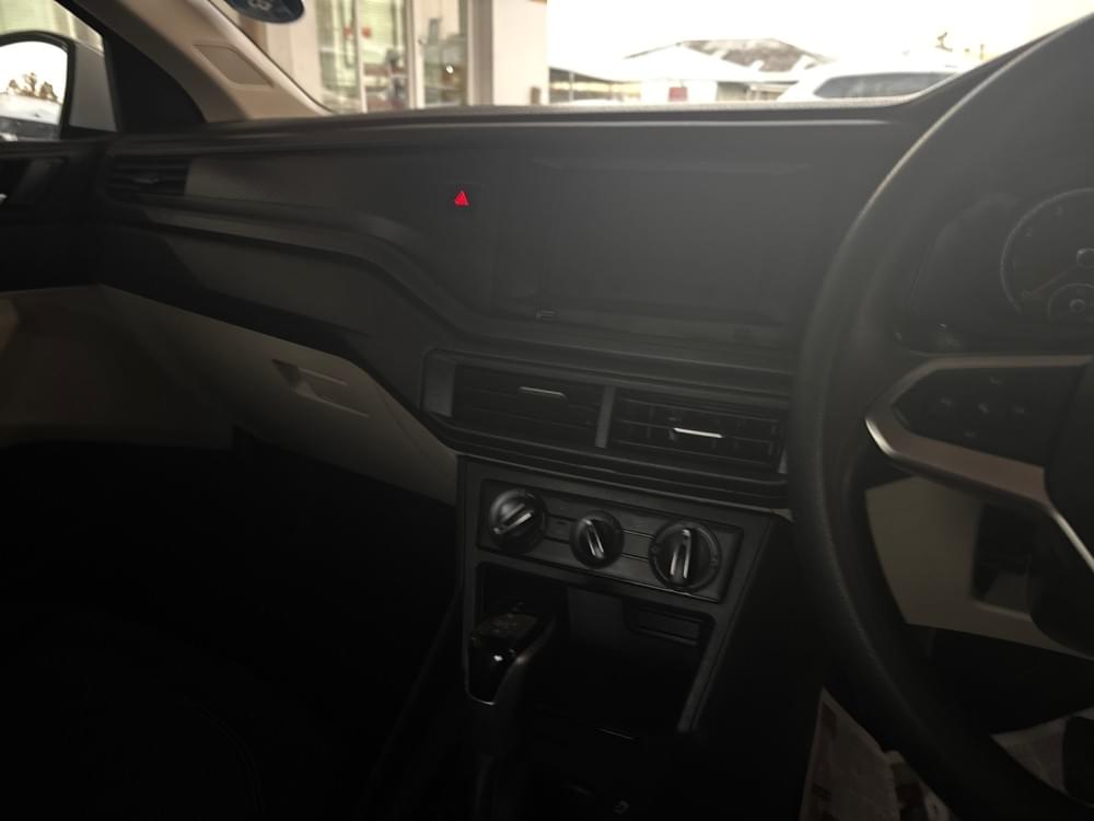 Volkswagen Polo Sedan 1.6 Tiptronic