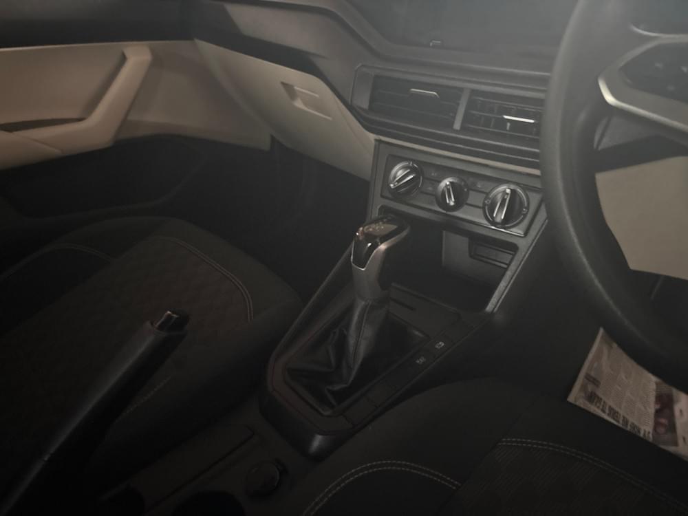 Volkswagen Polo Sedan 1.6 Tiptronic