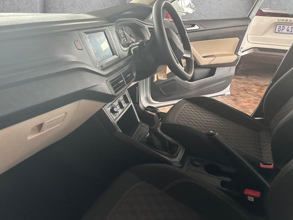 Volkswagen Polo Sedan 1.6 Tiptronic