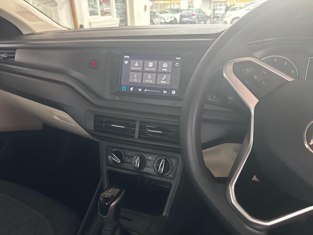Volkswagen Polo Sedan 1.6 Tiptronic