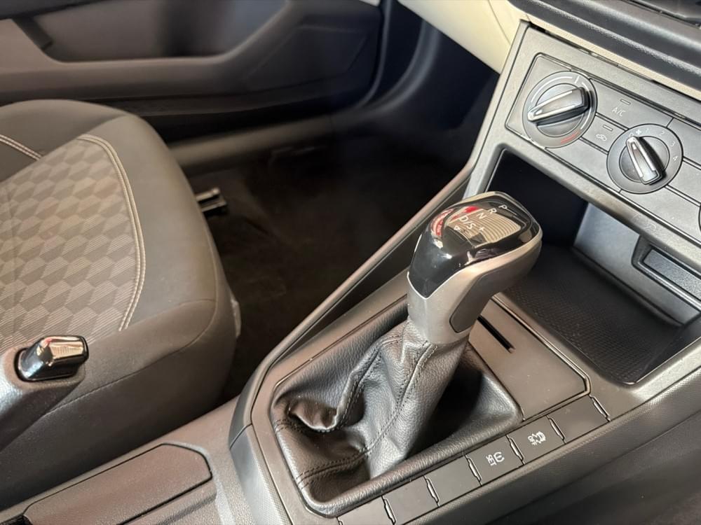 Volkswagen Polo Sedan 1.6 Tiptronic