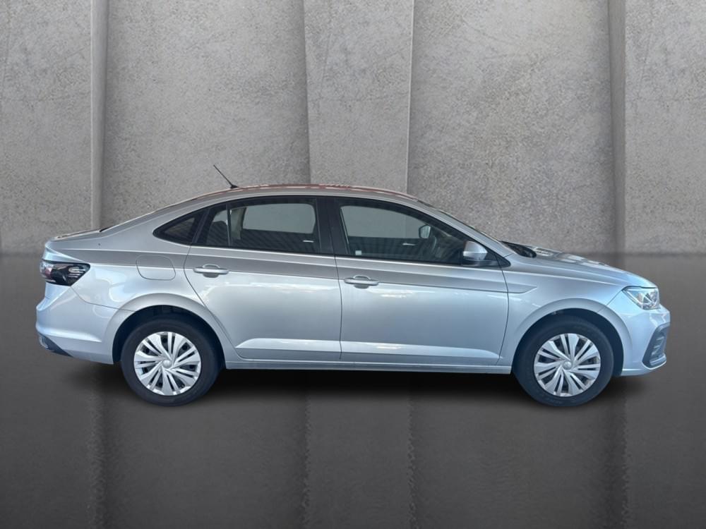 Volkswagen Polo Sedan 1.6 Base