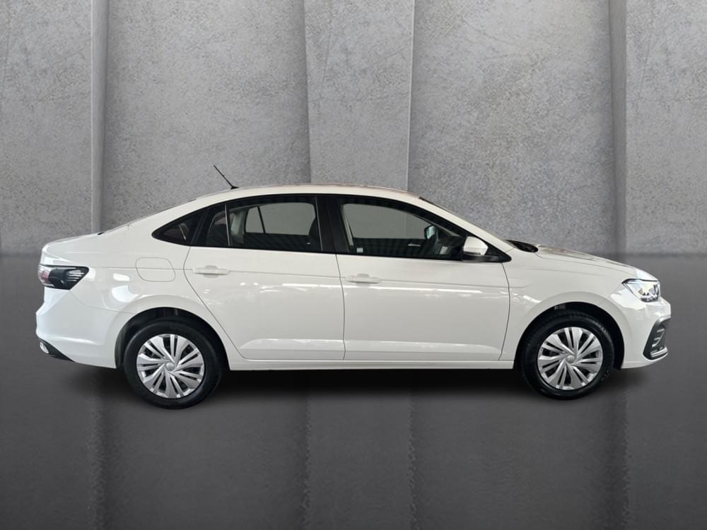 Volkswagen Polo Sedan 1.6 Base