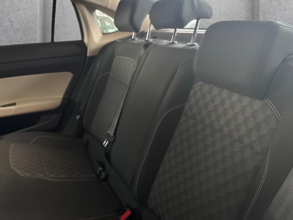 Volkswagen Polo Sedan 1.6 Base