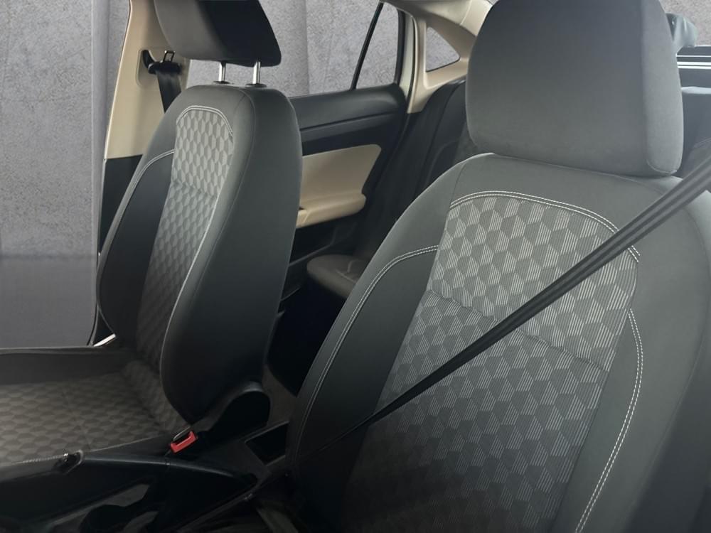 Volkswagen Polo Sedan 1.6 Base