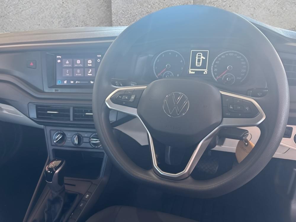 Volkswagen Polo Sedan 1.6 Tiptronic