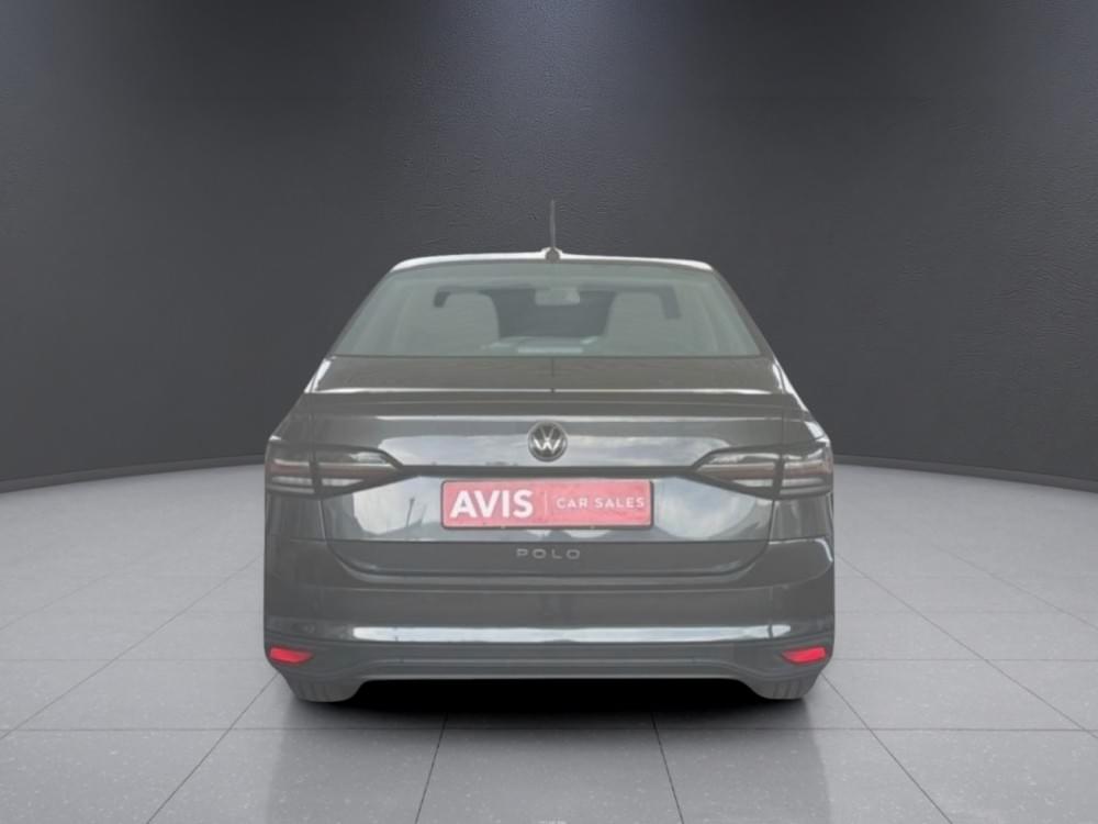 Volkswagen Polo Sedan 1.6 Base